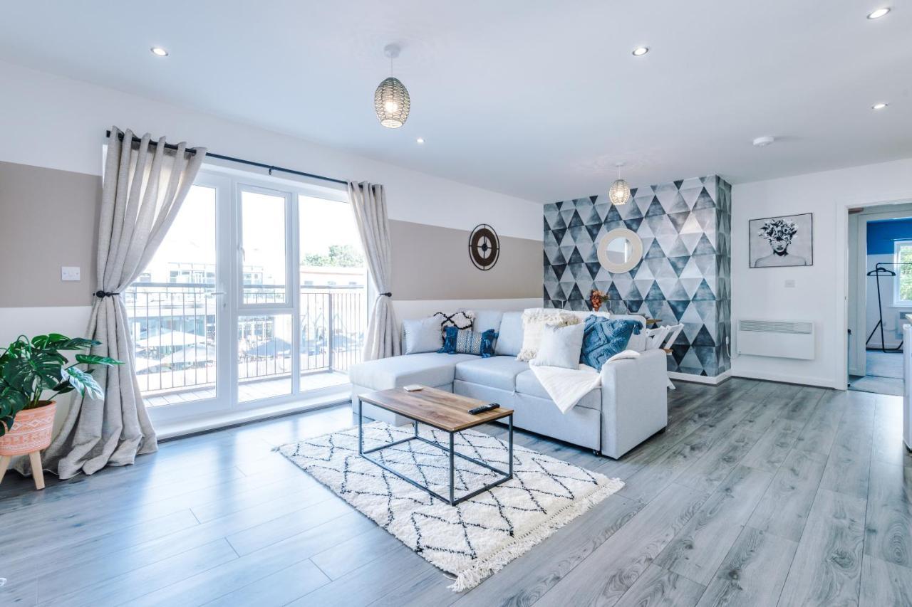 Stunning 2 Bed Apt By Greenstay Serviced Accommodation - Located In Formby Village - Perfect For Short & Long Stays - Couples, Friends & Families & Business Travellers All Welcome - Dog Friendly - 7 Esterno foto