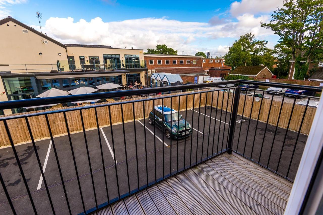 Stunning 2 Bed Apt By Greenstay Serviced Accommodation - Located In Formby Village - Perfect For Short & Long Stays - Couples, Friends & Families & Business Travellers All Welcome - Dog Friendly - 7 Esterno foto